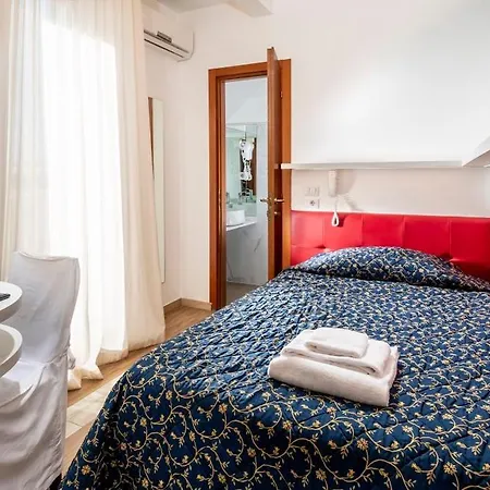 호텔 Mediterraneo 페자로