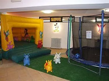 Mediterraneo מלון