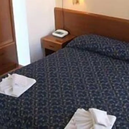 ホテル メディテラネオ 3*