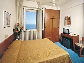호텔 Mediterraneo