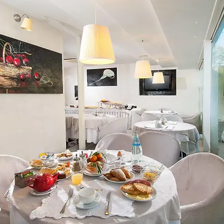 Mediterraneo Otel 3*